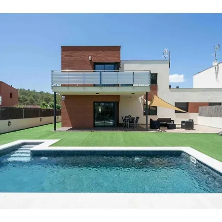 Golf And Pool Oasis Villa Catllar